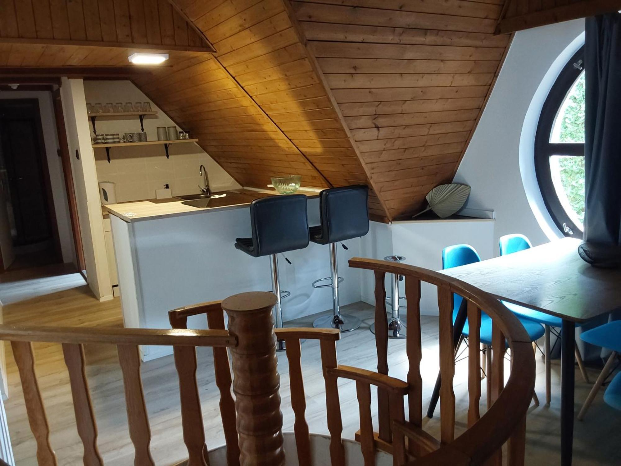 Tuerkiz Apartman - 5 Szobas 13 Fos Apartmanhaz 4Km A Balaton- Balatonszabadi Fürdőtelep 외부 사진