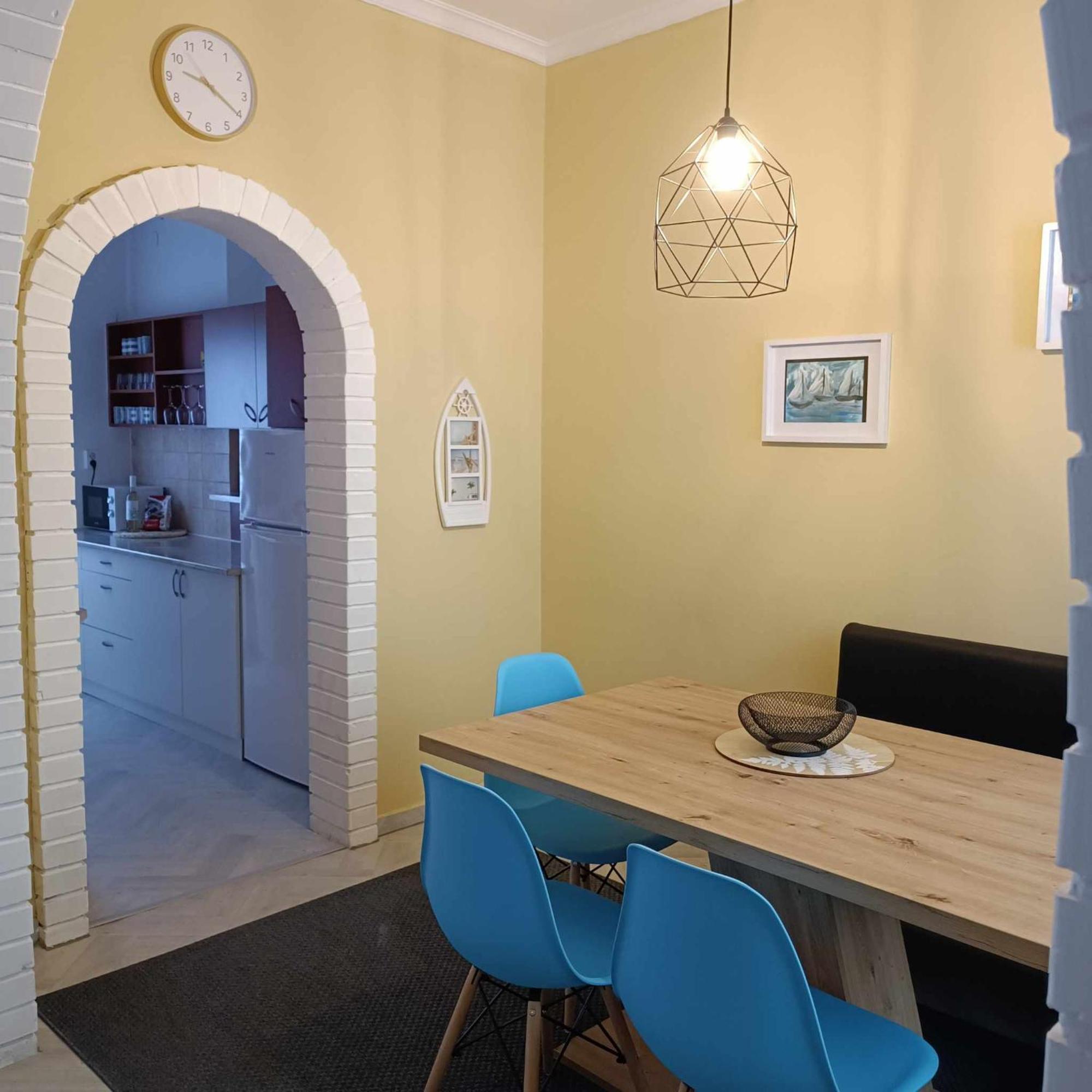 Tuerkiz Apartman - 5 Szobas 13 Fos Apartmanhaz 4Km A Balaton- Balatonszabadi Fürdőtelep 외부 사진