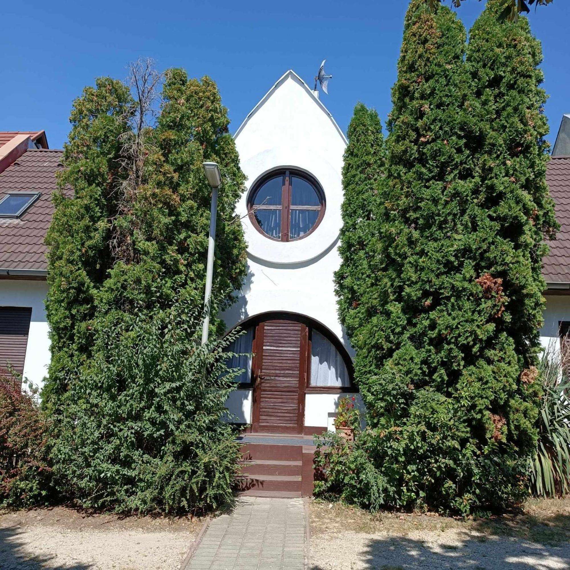 Tuerkiz Apartman - 5 Szobas 13 Fos Apartmanhaz 4Km A Balaton- Balatonszabadi Fürdőtelep 외부 사진